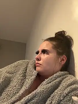 LollyLove  online show from 04/15/26, 08:09