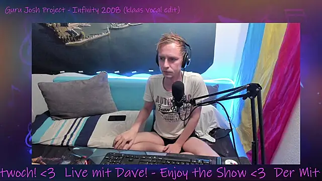 DaveLindau online show from 10/22/25, 05:24