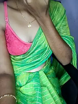 Snapshot of Nidhi_lovely chatting on 09/11/25, 04:29 Nidhi lovely online show from 09/11/25, 04:29