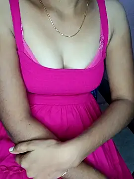 Snapshot of Nidhi_lovely chatting on 03/03/26, 05:19 Nidhi lovely online show from 03/03/26, 05:19