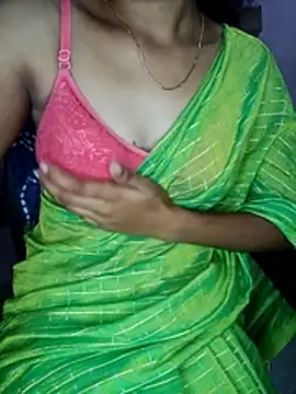 Snapshot of Nidhi_lovely chatting on 04/02/26, 02:53 Nidhi lovely online show from 04/02/26, 02:53