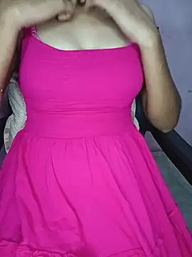 Snapshot of Nidhi_lovely chatting on 06/01/26, 04:25 Nidhi lovely online show from 06/01/26, 04:25