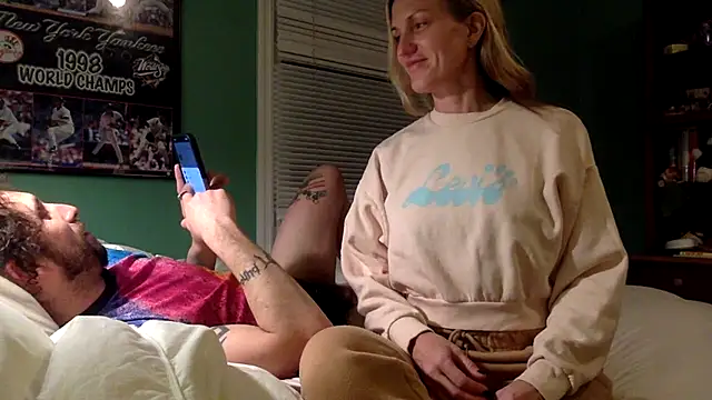 Snapshot of MackdaddyandgG chatting on 02/21/26, 12:33 MackdaddyandgG online show from 02/21/26, 12:33