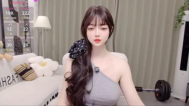 Snapshot of uikyy1 chatting on 04/03/26, 01:42 uikyy1 online show from 04/03/26, 01:42