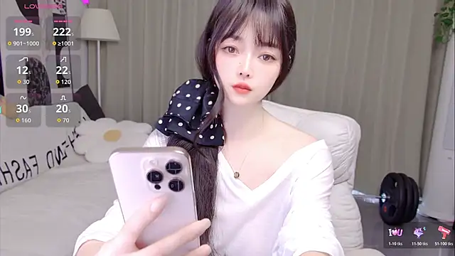 Snapshot of uikyy1 chatting on 04/10/26, 07:02 uikyy1 online show from 04/10/26, 07:02