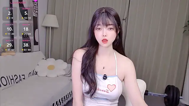 Snapshot of uikyy1 chatting on 04/23/26, 06:47 uikyy1 online show from 04/23/26, 06:47