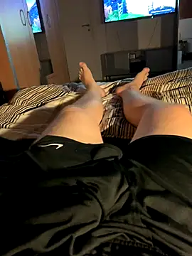 YoungDick004 online show from 10/25/25, 12:45