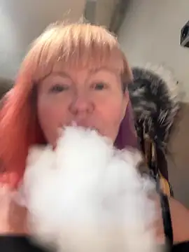 Snapshot of FlirtyMary chatting on 11/02/25, 03:58 FlirtyMary online show from 11/02/25, 03:58