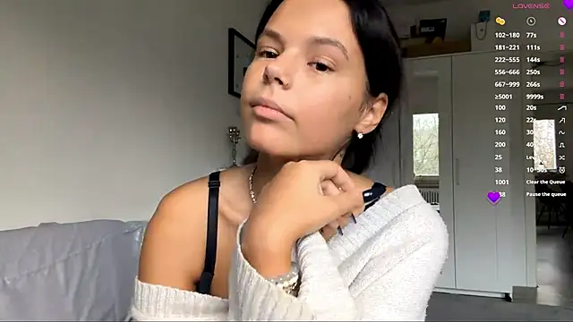 MaydaCornwall online show from 12/05/25, 08:01