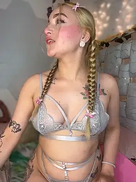 Sara Sophia420 online show from 05/10/26, 12:10