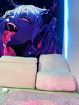 LinaSwitt online show from 09/10/25, 01:27