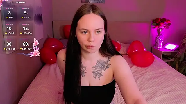 Snapshot of Alice_Moondark chatting on 02/13/26, 08:38 Alice Moondark online show from 02/13/26, 08:38