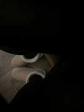 HiddenHoneyLDN online show from 10/06/25, 05:38