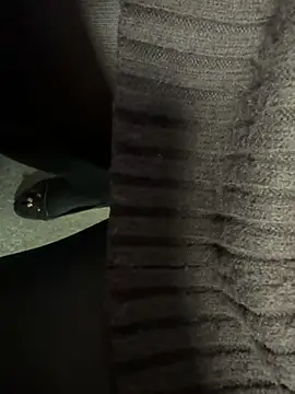 HiddenHoneyLDN online show from 10/29/25, 09:33