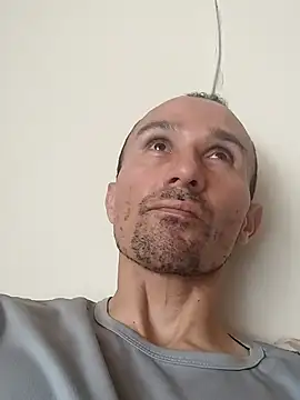 Snapshot of nacho20cmhot chatting on 10/23/25, 01:54 nacho20cmhot online show from 10/23/25, 01:54