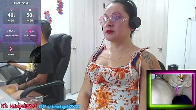 leidydi223 online show from 09/09/25, 01:43