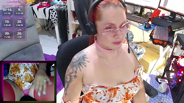 leidydi223 online show from 10/16/25, 01:28