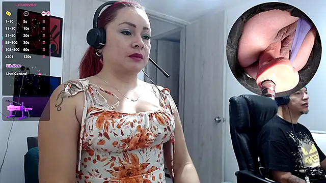 leidydi223 online show from 11/09/25, 03:21