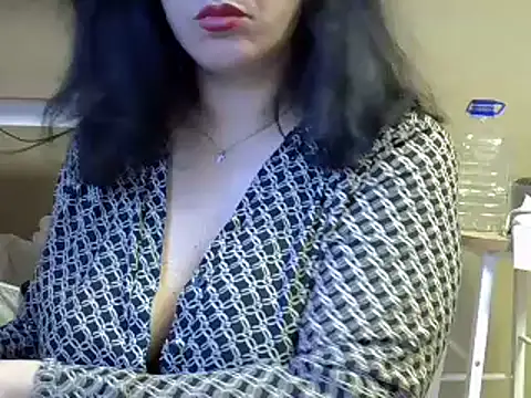 ITALIANASISIXX online show from 12/23/25, 08:12