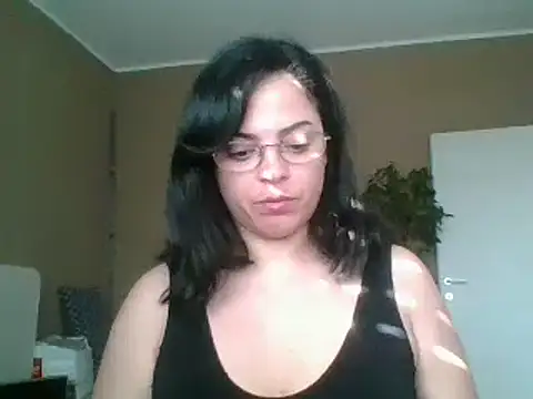 ITALIANASISIXX online show from 04/16/26, 07:20