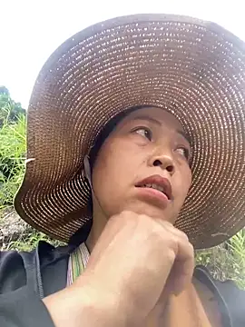 Lai005 online show from 10/12/25, 02:49