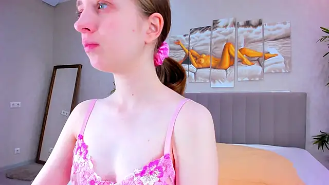 Camilla Kelly online show from 05/15/26, 10:50