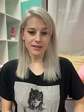 Snapshot of TheRealJessyLey chatting on 11/03/25, 08:04 TheRealJessyLey online show from 11/03/25, 08:04