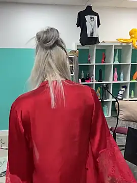 Snapshot of TheRealJessyLey chatting on 11/05/25, 08:03 TheRealJessyLey online show from 11/05/25, 08:03