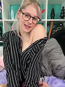 Snapshot of TheRealJessyLey chatting on 03/11/26, 07:31 TheRealJessyLey online show from 03/11/26, 07:31