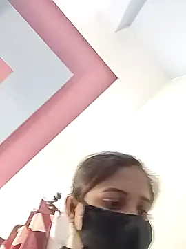 Ruhi 07 online show from 11/13/25, 04:22