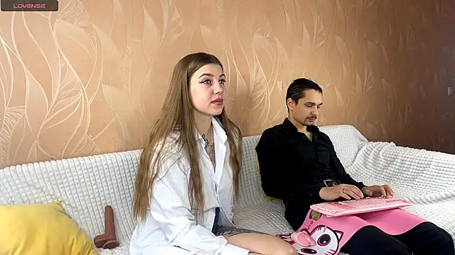 VelvetMiley online show from 11/28/25, 04:04