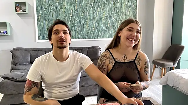 Snapshot of VelvetMiley chatting on 04/17/26, 01:58 VelvetMiley online show from 04/17/26, 01:58