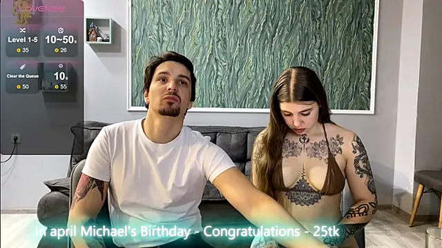 Snapshot of VelvetMiley chatting on 04/18/26, 07:58 VelvetMiley online show from 04/18/26, 07:58