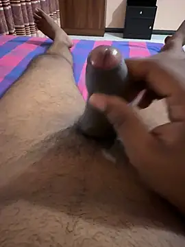 creepy7boy online show from 11/30/25, 06:01