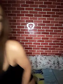 Snapshot of HotGinger66 chatting on 11/19/25, 12:38 HotGinger66 online show from 11/19/25, 12:38