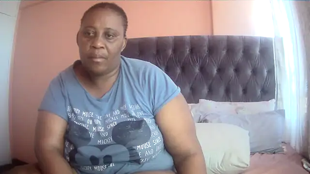 HUGEASSXXXXX online show from 02/04/26, 06:19