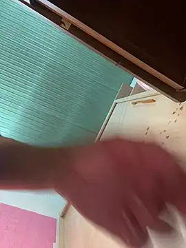 Snapshot of Rose_194 chatting on 04/21/26, 03:57 Rose 194 online show from 04/21/26, 03:57