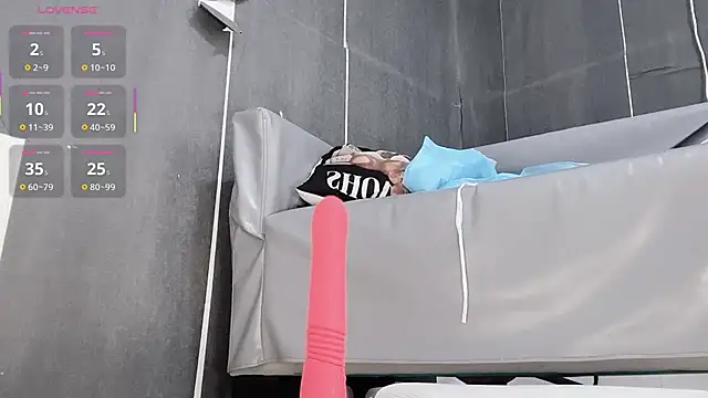 Snapshot of K1oO chatting on 11/14/25, 11:57 K1oO online show from 11/14/25, 11:57