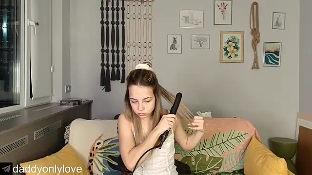 daddyonlyloveme online show from 11/17/25, 09:20