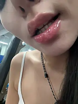 Snapshot of jiajia_L chatting on 03/15/26, 11:49 jiajia L online show from 03/15/26, 11:49