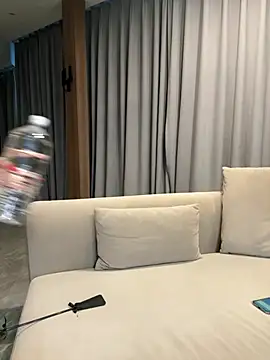 Snapshot of jiajia_L chatting on 03/29/26, 11:21 jiajia L online show from 03/29/26, 11:21