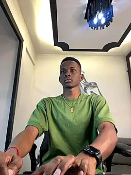 Brycce santos online show from 10/08/25, 01:09