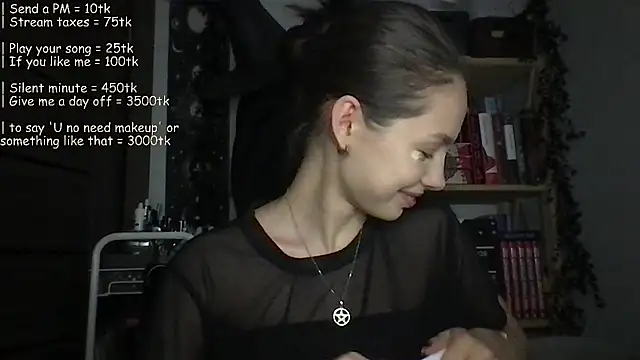 Snapshot of Yuna5343 chatting on 06/19/26, 07:28 Yuna5343 online show from 06/19/26, 07:28