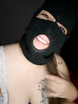 Snapshot of 1Malika chatting on 11/19/25, 07:52 1Malika online show from 11/19/25, 07:52