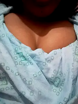 kaviyaponnu0987 online show from 12/19/25, 09:33