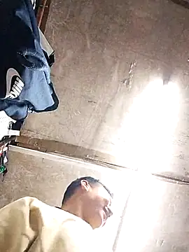 Snapshot of lilldickyyy chatting on 04/07/26, 05:02 lilldickyyy online show from 04/07/26, 05:02