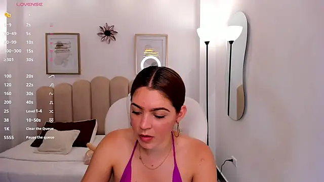 Snapshot of Madelin_carter chatting on 11/16/25, 06:57 Madelin carter online show from 11/16/25, 06:57