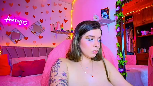 Anny Hurtado online show from 09/10/25, 08:03