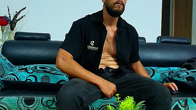 Snapshot of DaveSoldier chatting on 09/30/25, 04:17 DaveSoldier online show from 09/30/25, 04:17