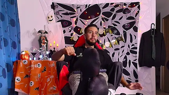 Snapshot of DaveSoldier chatting on 10/30/25, 05:09 DaveSoldier online show from 10/30/25, 05:09